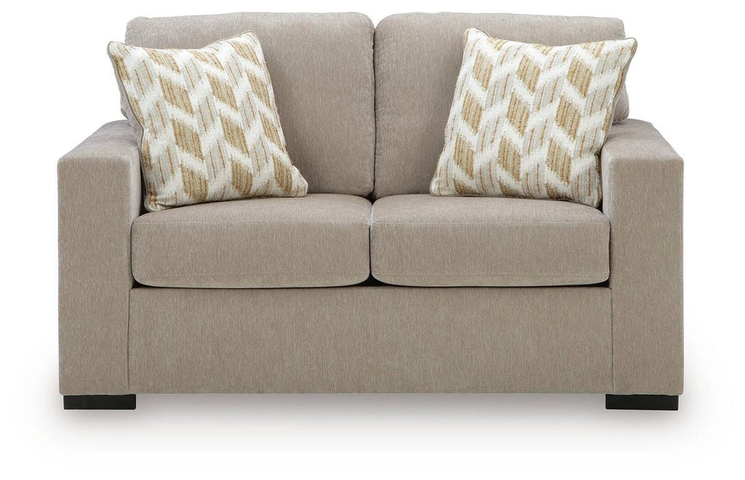 Bridgepoint Loveseat